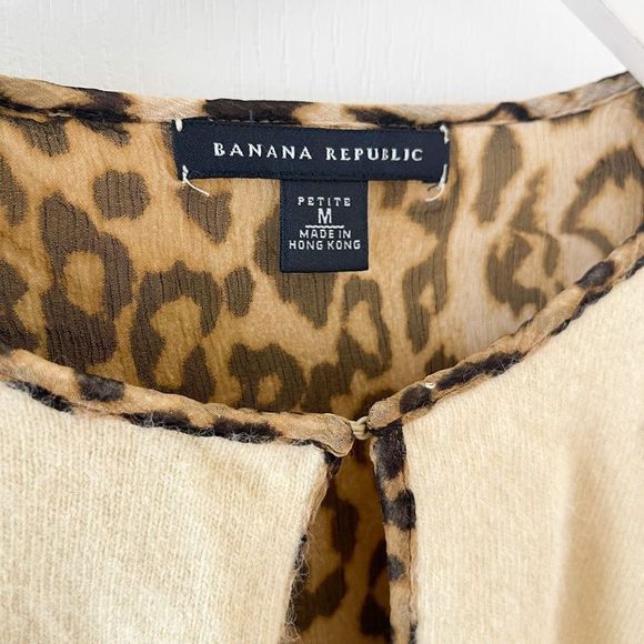 Banana Republic Medium (Petite) Lamb Wool, Rabbit Hair, & Silk: Yellow Sweater w - Picture 4 of 8